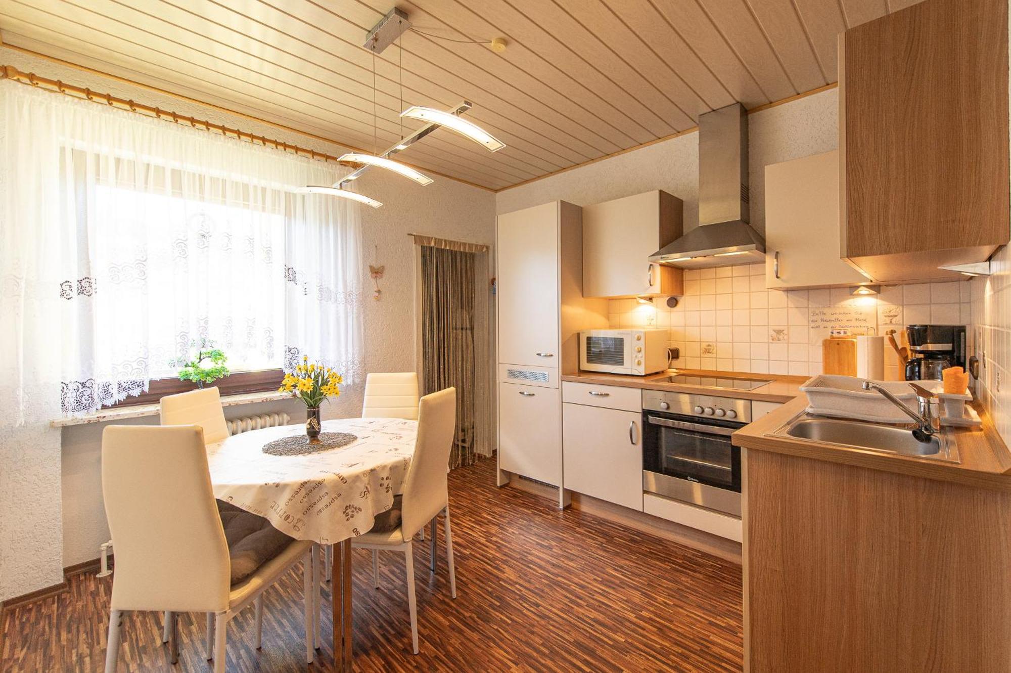 Ferienwohnung Werner ヴァルメンシュタイナハ エクステリア 写真