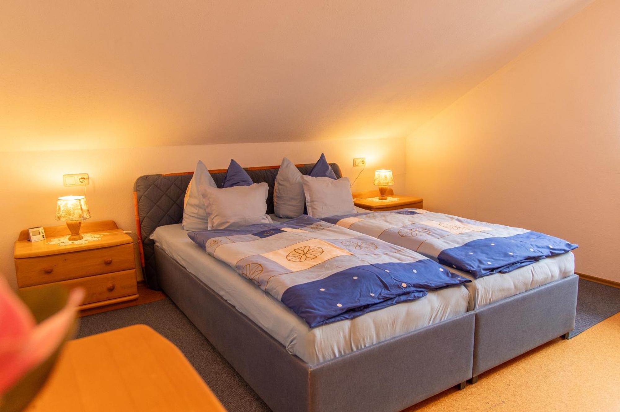 Ferienwohnung Werner ヴァルメンシュタイナハ エクステリア 写真