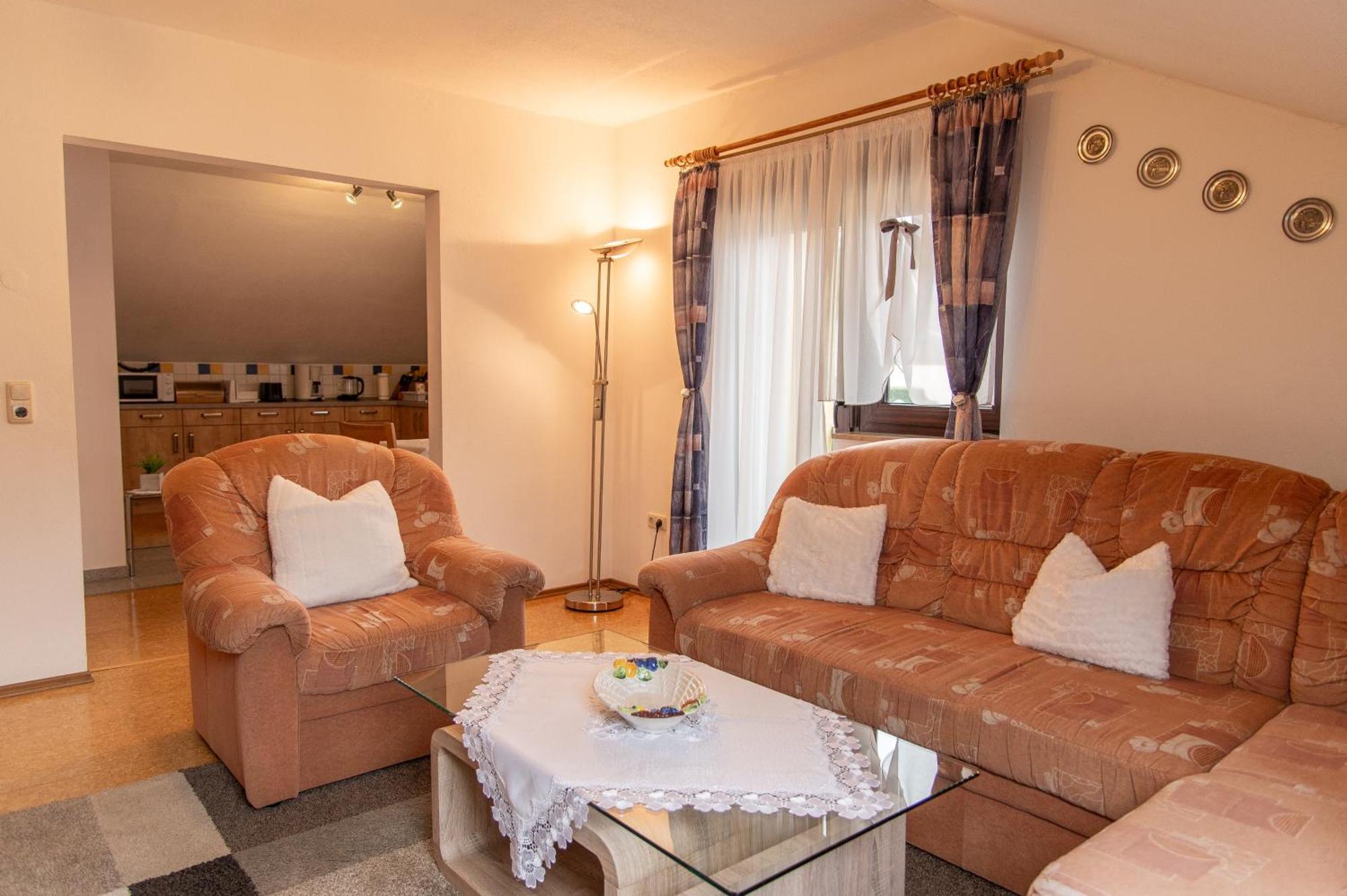 Ferienwohnung Werner ヴァルメンシュタイナハ エクステリア 写真